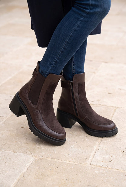 Buckle Detail Chunky Chelsea Ankle Boots